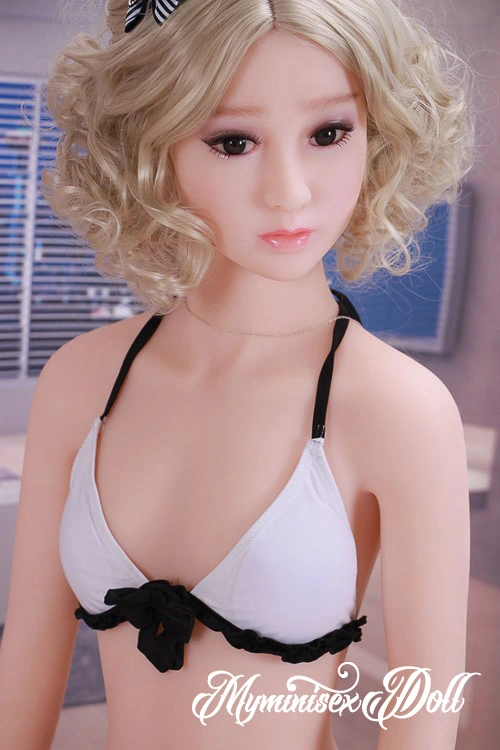 $600-$799 135cm/4.42ft Child Size Flat Chested Sex Doll for Sale-Avery 5